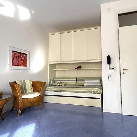 Great Flat With Two Terraces And Parking شقة *